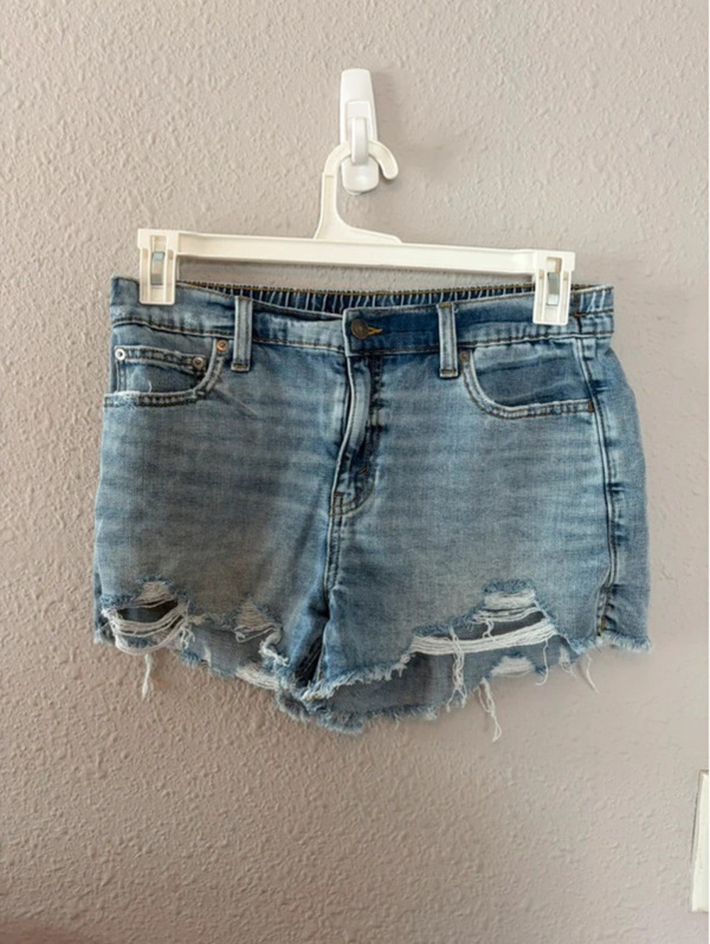 Aerie light wash denim shorts stretch waist size M